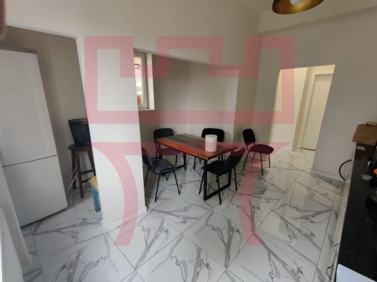Inchiriere spatiu apartament, functionalitate multipla parcari gradina
